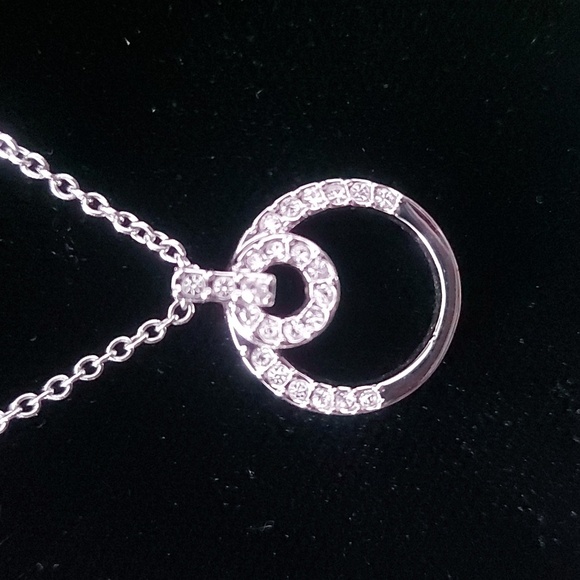 Swarovski silvertone necklace - Picture 2 of 10